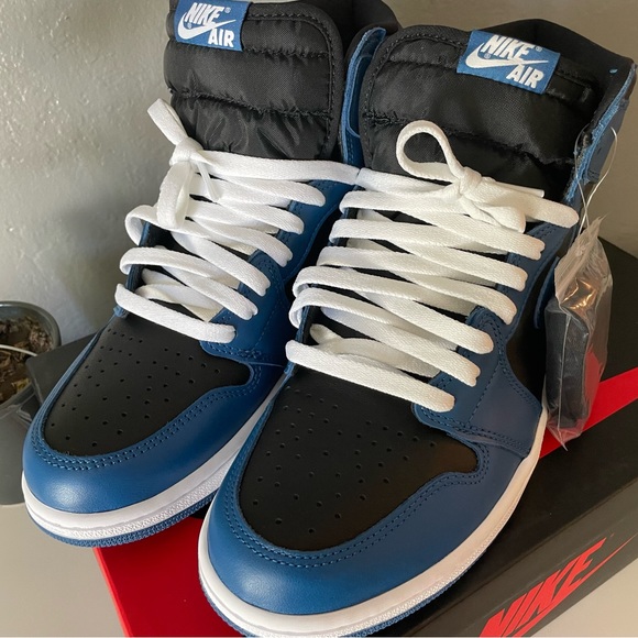 Jordan 1 - Picture 4 of 6